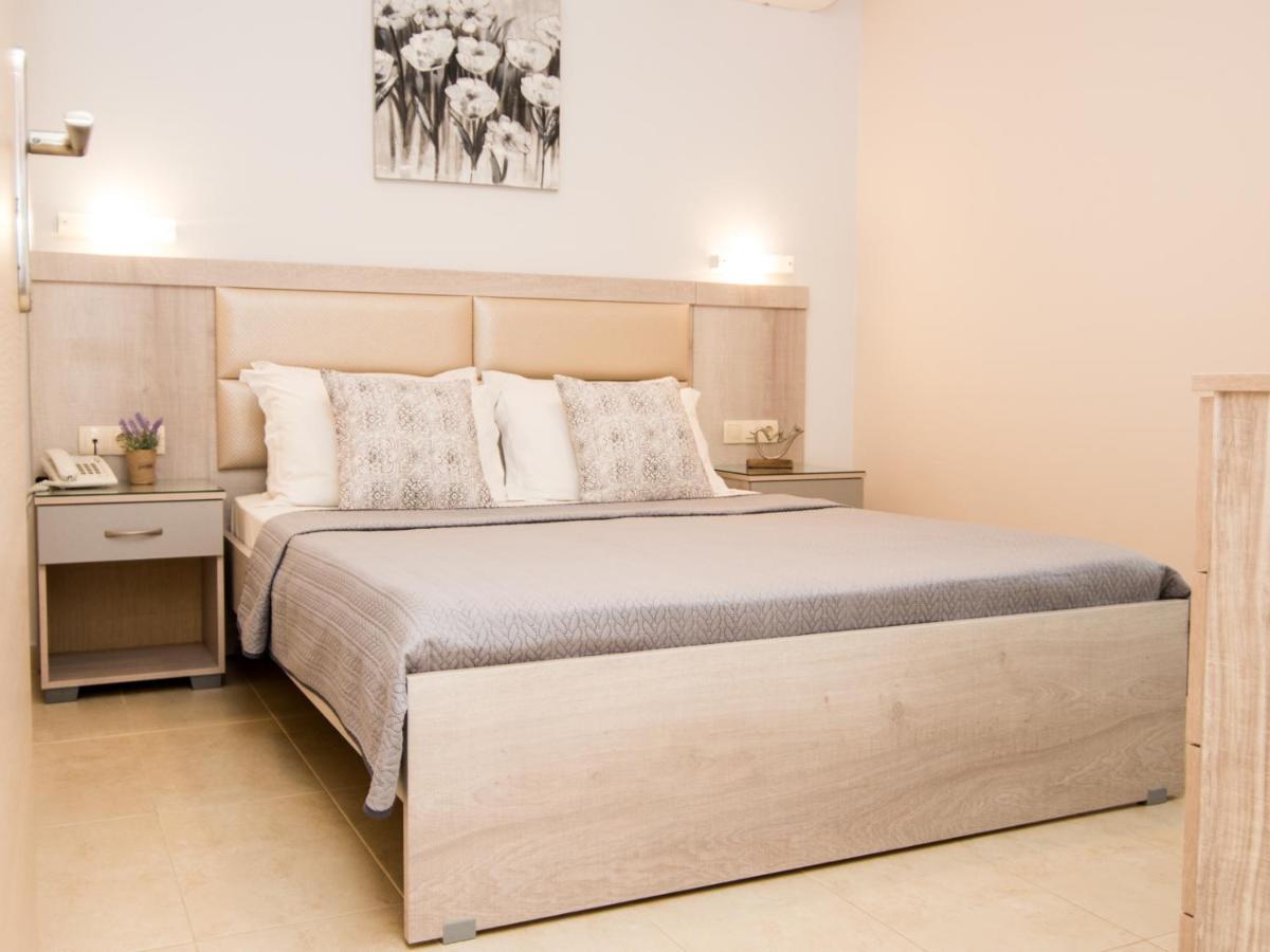 Aparthotel Achillion Paralía Esterno foto
