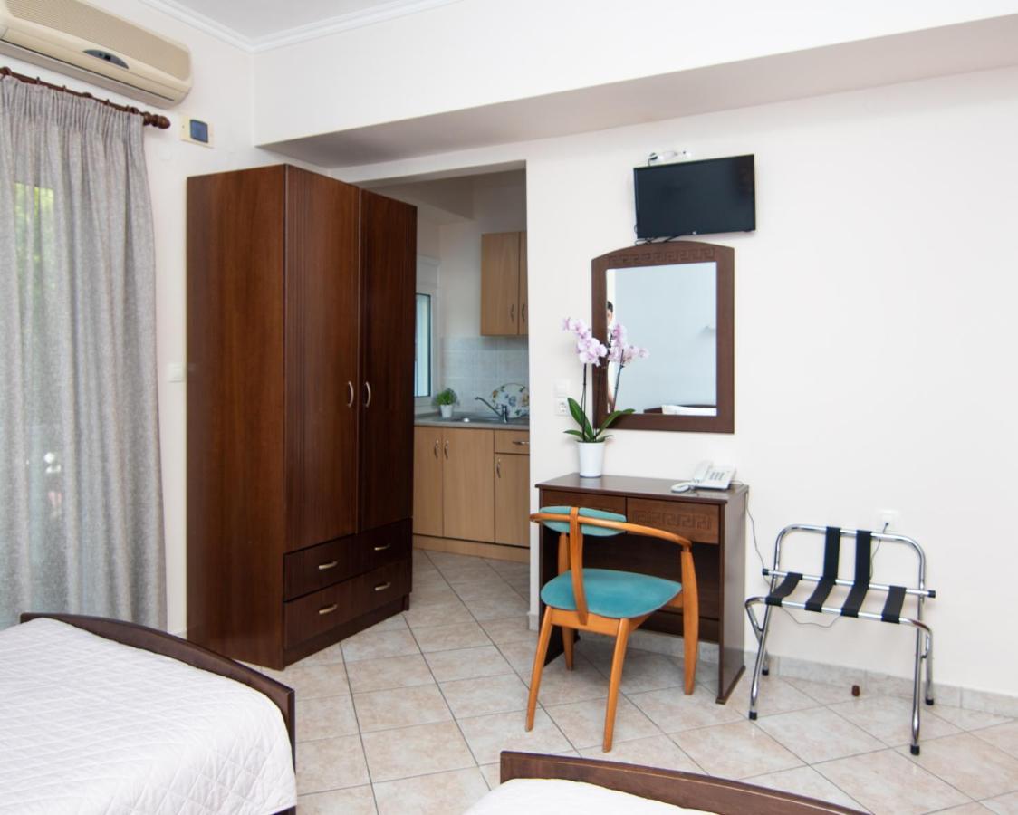 Aparthotel Achillion Paralía Esterno foto