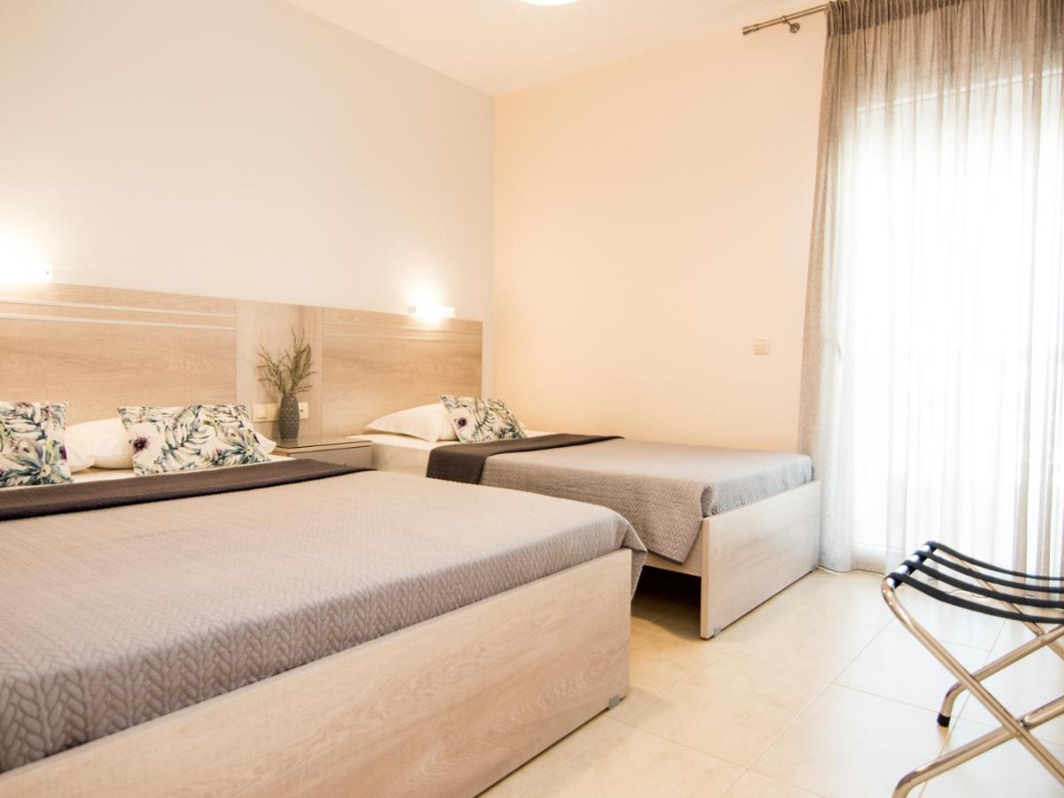 Aparthotel Achillion Paralía Esterno foto