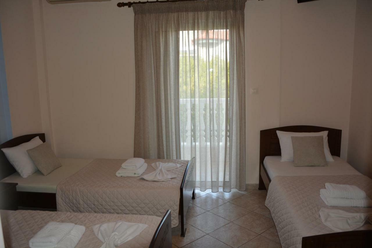 Aparthotel Achillion Paralía Esterno foto